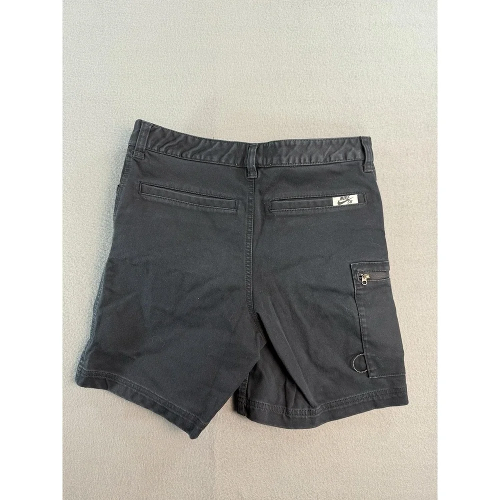 Nike SB Shorts Mens 30 Black Cargo Stretch 8 Inseam Skateboarding DH2939-010